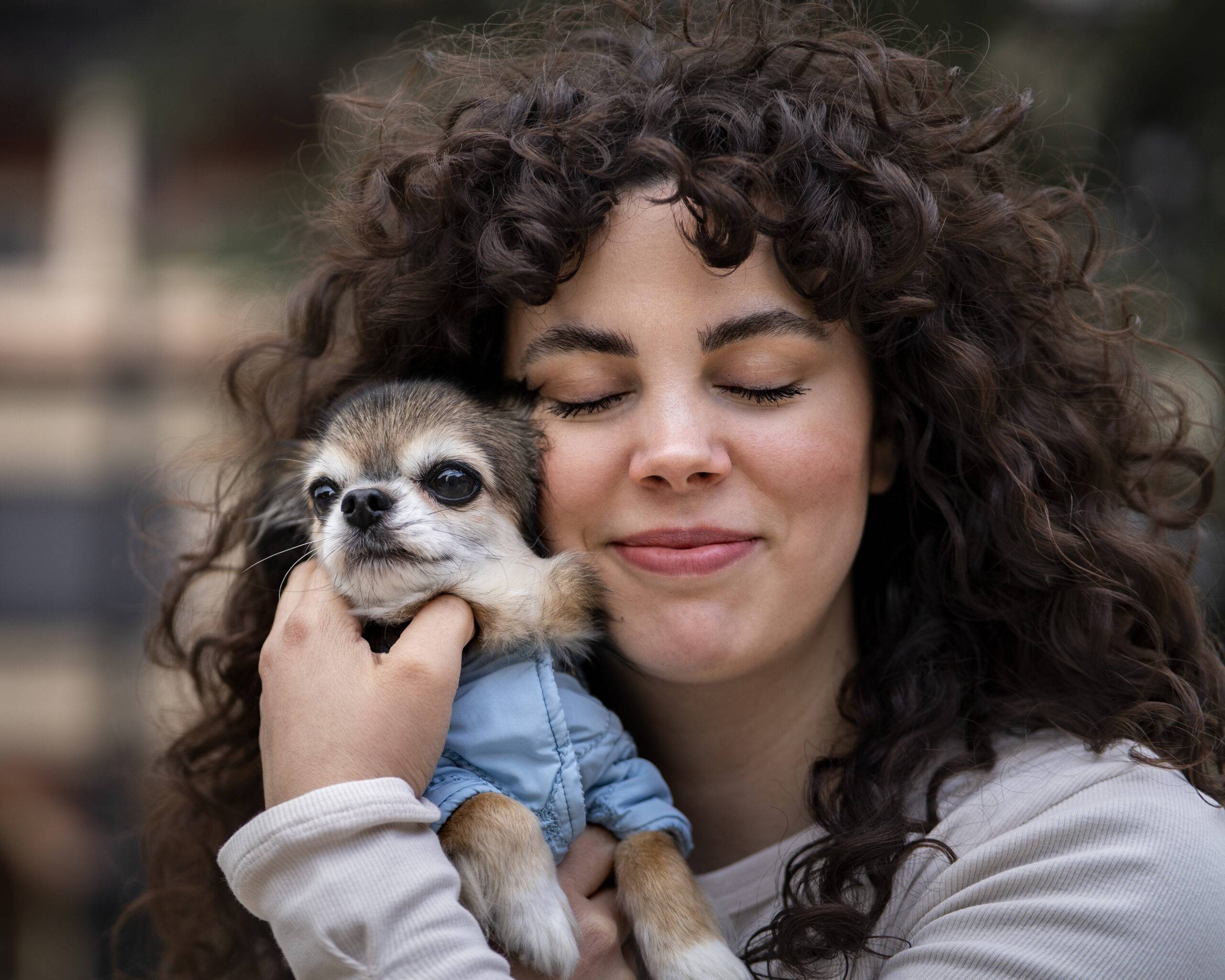 Quantos anos vive um cachorro? Veja média por porte e raça